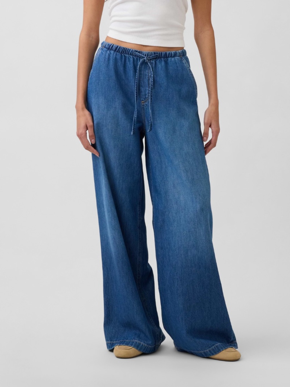 NWT Gap Mid Rise UltraSoft Baggy Jeans
